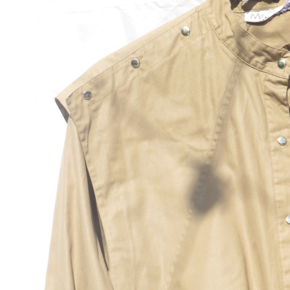 BUTTON SHOULDER DRESS - Picture 7 of 8